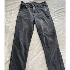 Black American Eagle mom jeans